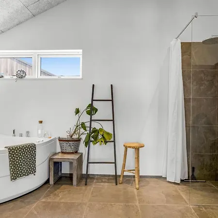 Friede - 100m From The Sea By Interhome Feriehus