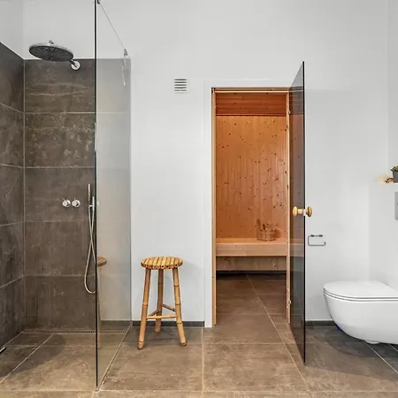 Friede - 100m From The Sea By Interhome *
